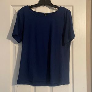 Navy blue shirt sleeve top